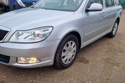 Skoda Octavia 103.600 km 3.590 &euro; Barsbuettel 22885