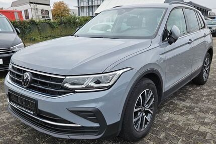 VW Tiguan 170.183 km 22.999 € Rosenheim 83026