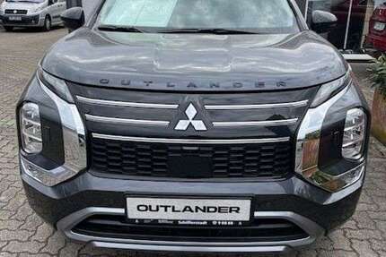 Mitsubishi Outlander 1.900 km 58.900 € Schifferstadt 67105