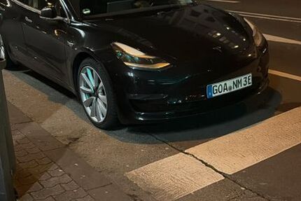 Tesla Model 3 119.500 km 20.700 € Lahnstein 56112