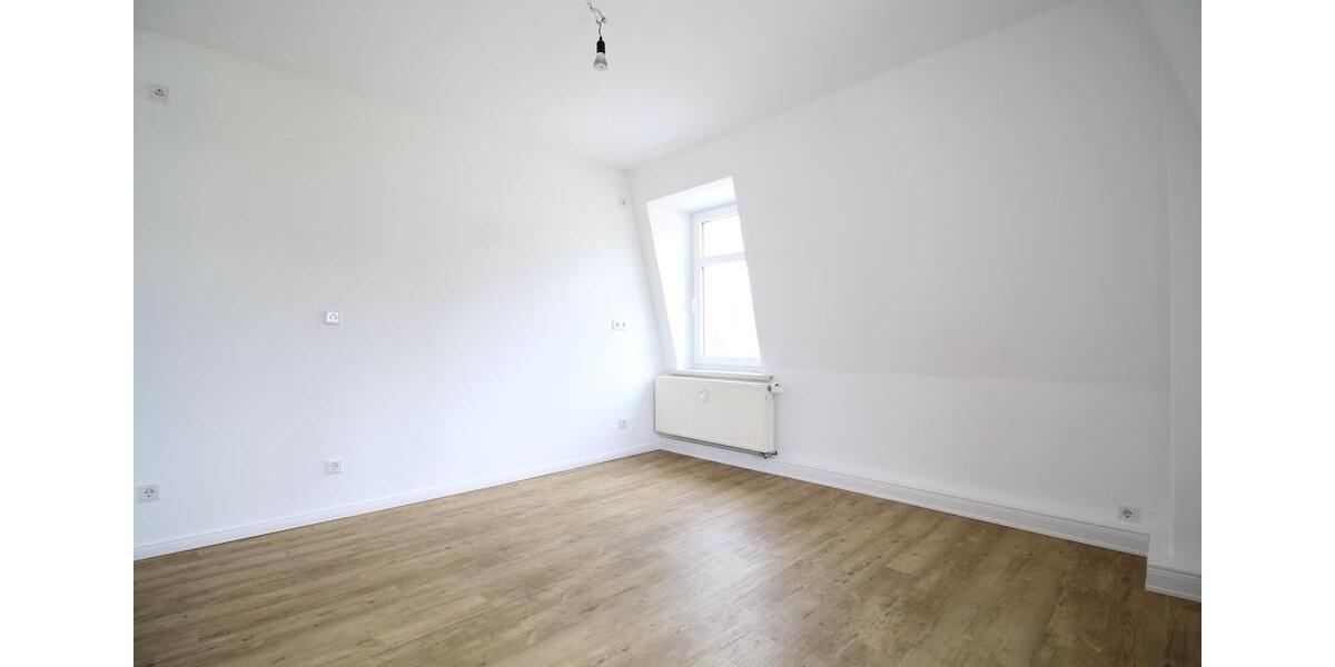 Etagenwohnung Großröhrsdorf - 2 Zimmer, 74 m&sup2;, 815&euro; | Angebot:25293005