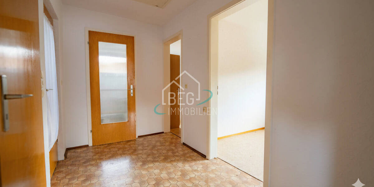 Mehrfamilienhaus, Wohnhaus Crailsheim Roßfeld - 8 Zimmer, 131 m&sup2;, 349.000&euro; | Angebot:26242334