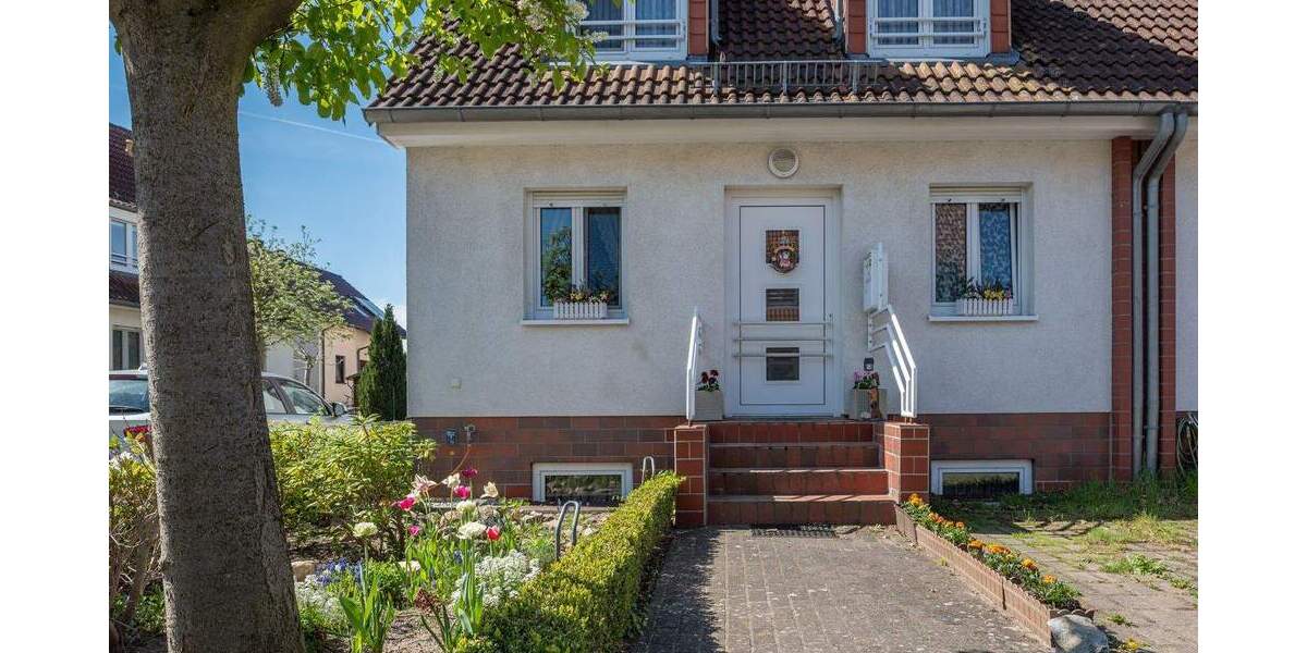 Ohne Käuferprovision! Vermietetes Reihenendhaus auf 3 Etagen. Direkt vom Eigentümer 4 zimmer