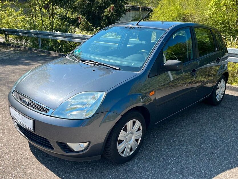 Ford Fiesta 103.000 km 2.590 € Böblingen 71034