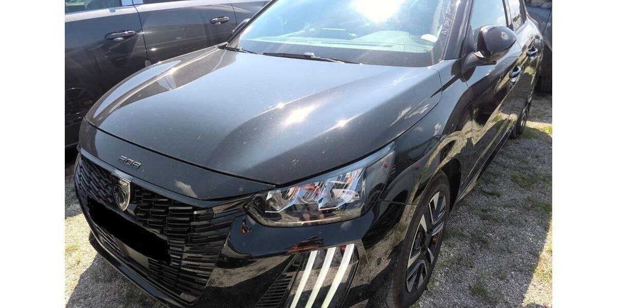 Peugeot 208 12.901 km 15.680 &euro; Rüsselsheim 65428