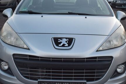 Peugeot 207 96.000 km 4.999 &euro; Berlin 13597