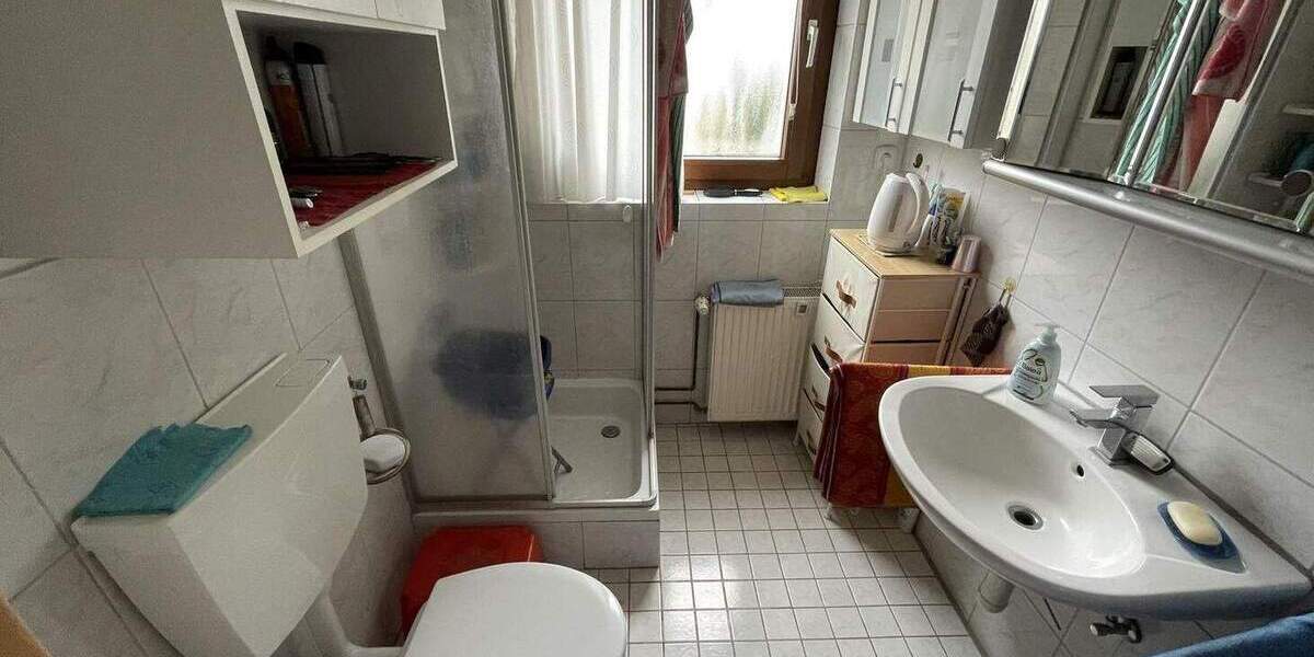 Mehrfamilienhaus, Wohnhaus Fellbach - 9 Zimmer, 236 m&sup2;, 795.000&euro; | Angebot:25781223