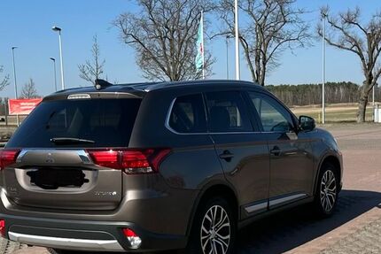 Mitsubishi Outlander 118.700 km 13.500 &euro; Falkensee 14612