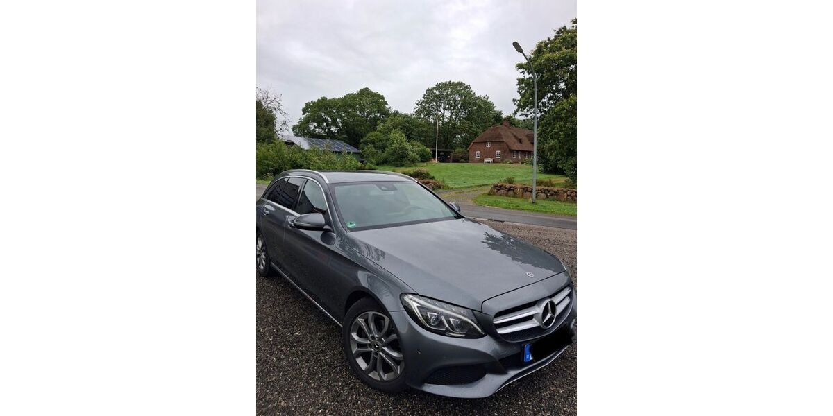 Mercedes-Benz 220 200.000 km 12.250 &euro; Klanxbüll 25924