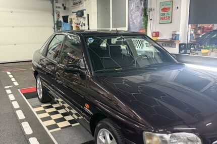Ford Escort 67.000 km 2.400 &euro; Dudweiler 66125