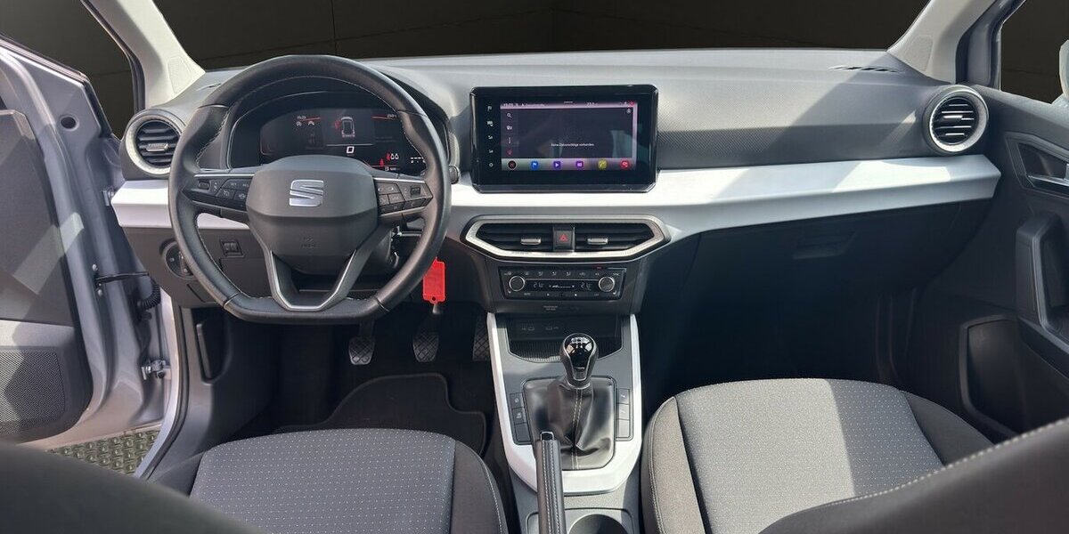 Seat Arona Style *Navi/SHZG/LED/Kamera/PDC/Parklenksyst 40.129 km 15.980 &euro; Bamberg 96052