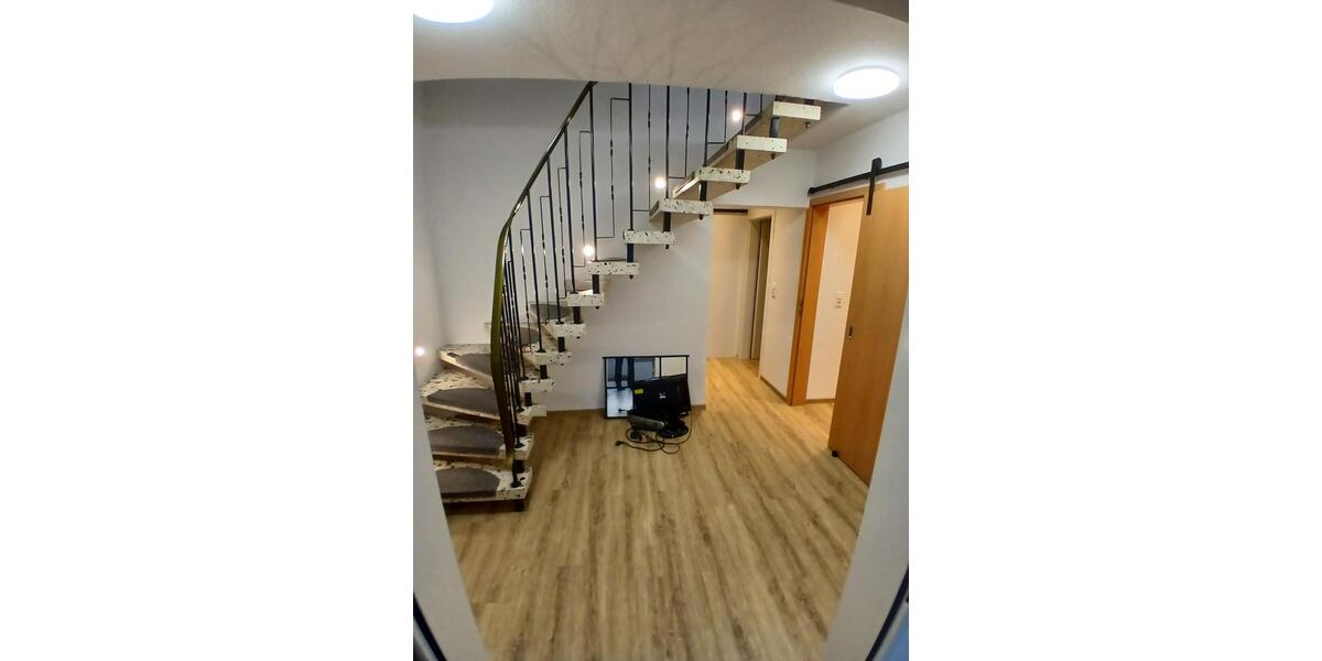 Etagenwohnung Westerstede - 3 Zimmer, 100 m&sup2;, 900&euro; | Angebot:24850246