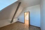 Dachgeschoßwohnung Gröditz - 3 Zimmer, 88 m&sup2;, 660&euro; | Angebot:26132946