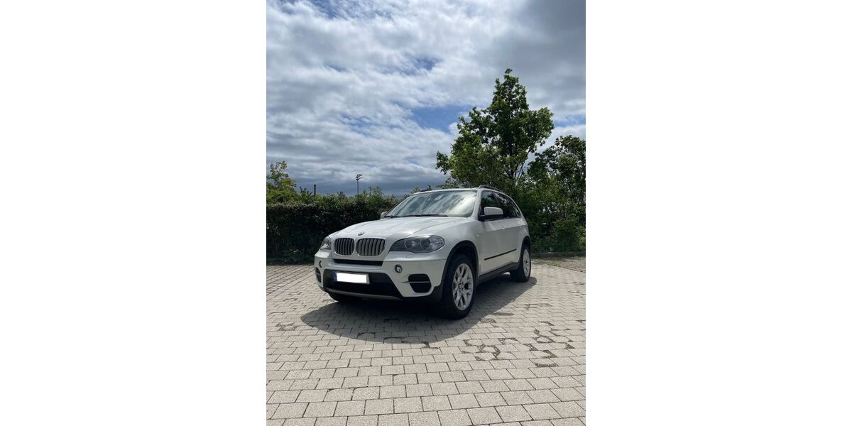 BMW X5 180.000 km 18.500 &euro; Haar 85540