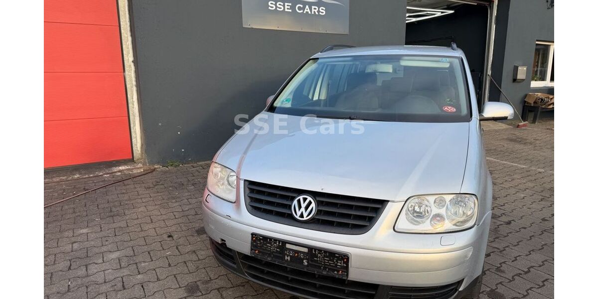 VW Touran 355.215 km 1.999 &euro; Bochum 44795