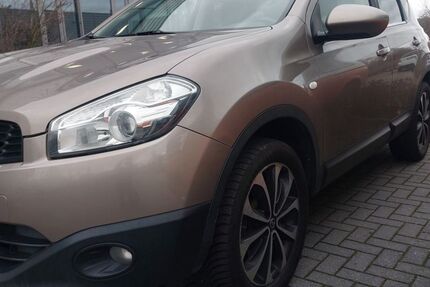 Nissan Qashqai 208.500 km 5.200 &euro; Mönchengladbach 41189