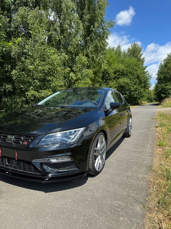 Seat Leon 139.566 km 14.990 € Osterode am Harz 37520