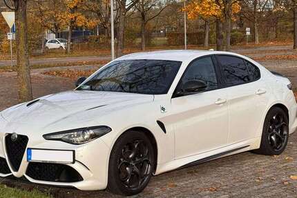 Alfa Romeo Giulia 56.000 km 54.900 € München 81667