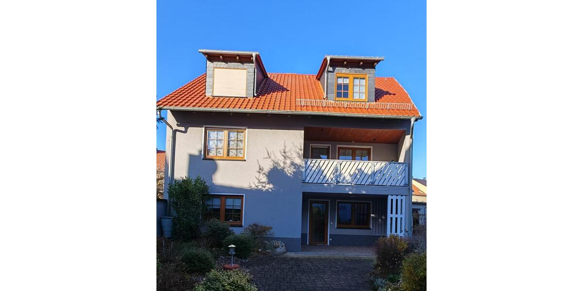 Einfamilienhaus Bad Lausick - 4 Zimmer, 143 m&sup2;, 1.400&euro; | Angebot:26091223
