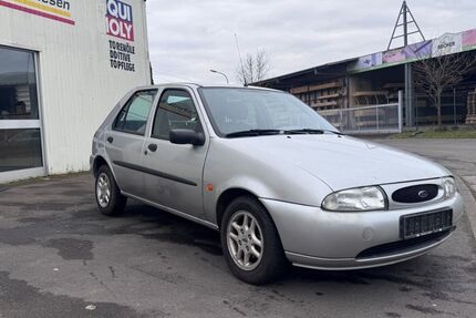 Ford Fiesta 94.000 km 990 &euro; Sankt Wendel 66606