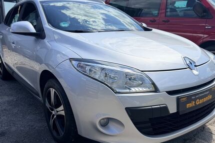 Renault Megane 142.000 km 4.990 &euro; München 81825