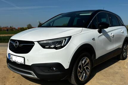 Opel Crossland (X) 82.766 km 8.200 &euro; Stuttgart 70499