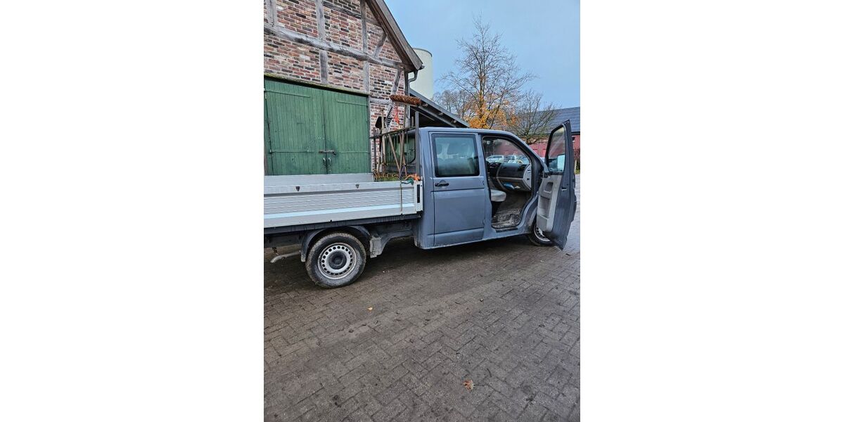 VW T5 Transporter 135.000 km 13.500 € Bergkamen 59192