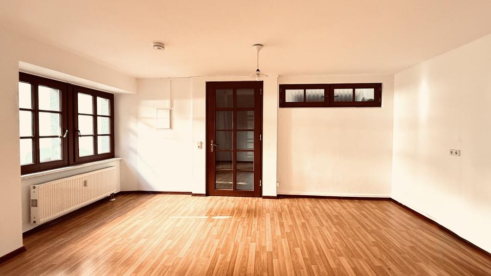 Etagenwohnung Meißen - 3 Zimmer, 110 m&sup2;, 660&euro; | Angebot:26336990