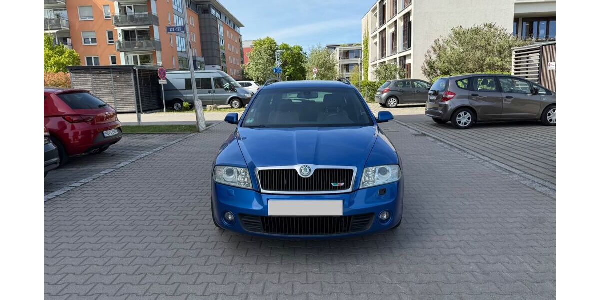 Skoda Octavia 330.000 km 1.790 &euro; Fürth 90766