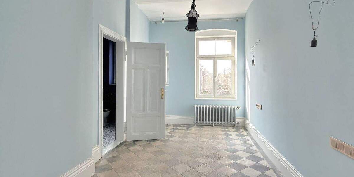Zimmer Görlitz Innenstadt - 4 Zimmer, 140 m&sup2;, 1.400&euro; | Angebot:26335689