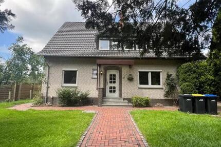 Haus Rehden - 8 Zimmer, 157 m&sup2;, 1.356&euro; | Angebot:24851759