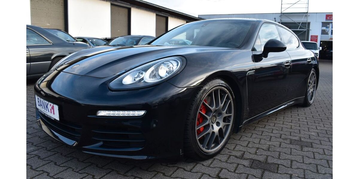 Porsche Panamera 175.000 km 30.400 &euro; Niederfüllbach 96489