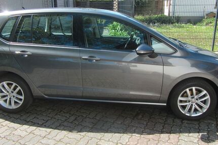 VW Golf Sportsvan 124.300 km 12.400 &euro; Bessenbach 63856