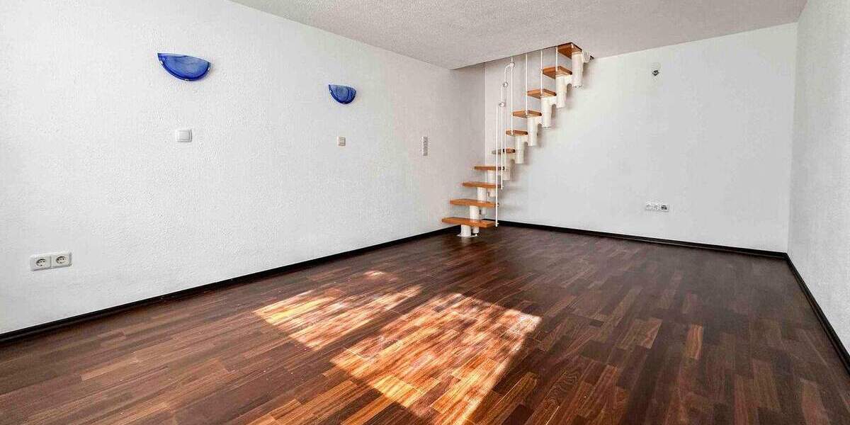 Doppelhaushälfte Nürnberg Schweinau - 8 Zimmer, 179 m&sup2;, 589.000&euro; | Angebot:25476414