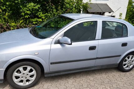 Opel Astra 143.000 km 2.150 &euro; Albstadt 72461