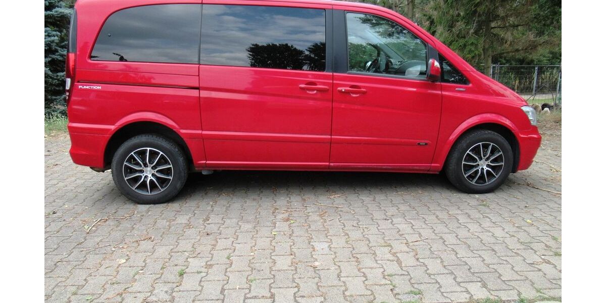 Mercedes-Benz Viano 198.000 km 15.499 &euro; Gröbern bei Meissen 01689