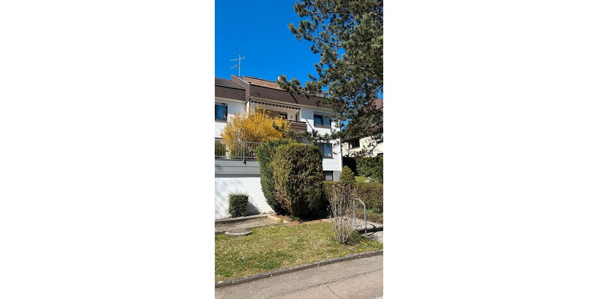 Dachgeschoßwohnung Eislingen (Fils) - 3 Zimmer, 75 m&sup2;, 950&euro; | Angebot:26385513