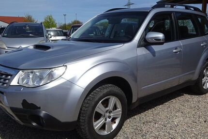 Subaru Forester 207.000 km 2.300 &euro; Dresden 01219