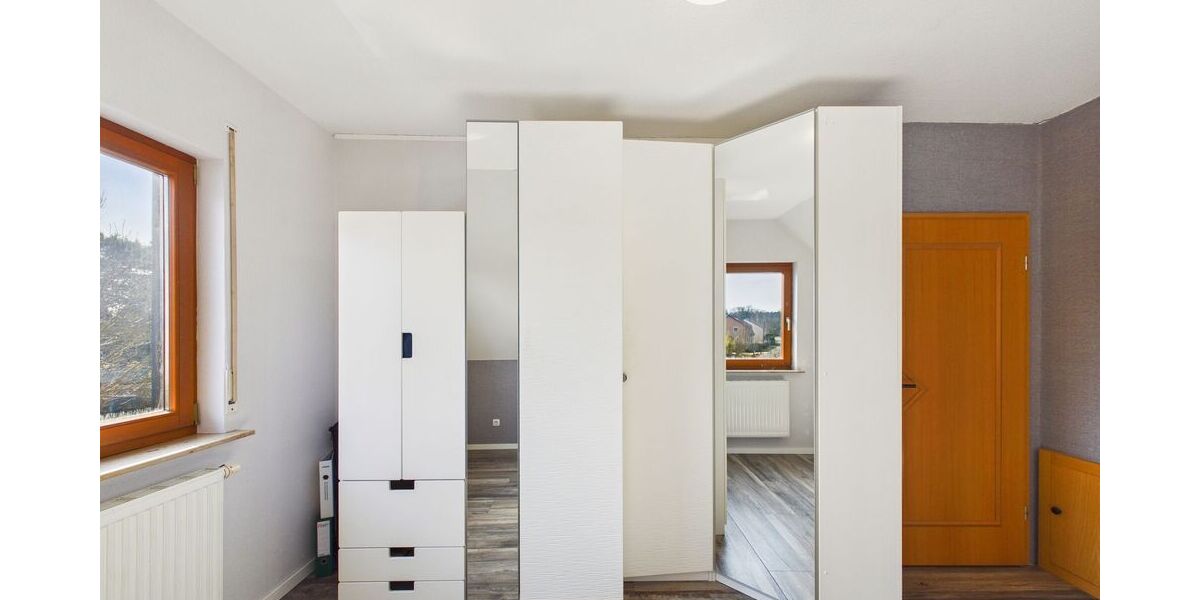 Mehr Raum als erwartet: Einfamilienhaus mit praktischer Raumstruktur, Doppelgarage, Carport und Pool - Einfamilienhaus Grünheide (Mark) | Angebot:26020268