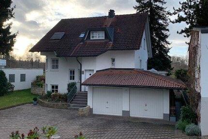 Haus Freiburg im Breisgau Betzenhausen - 6 Zimmer, 200 m&sup2;, 920.000&euro; | Angebot:26990157
