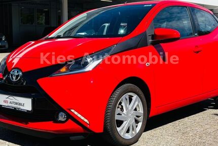 Toyota Aygo (X) 31.990 km 10.770 &euro; Norderstedt 22851