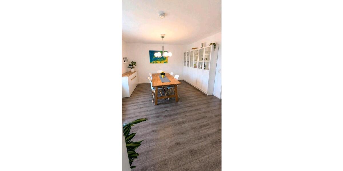 Einfamilienhaus Bad Arolsen - 8 Zimmer, 200 m&sup2;, 295.000&euro; | Angebot:26564167