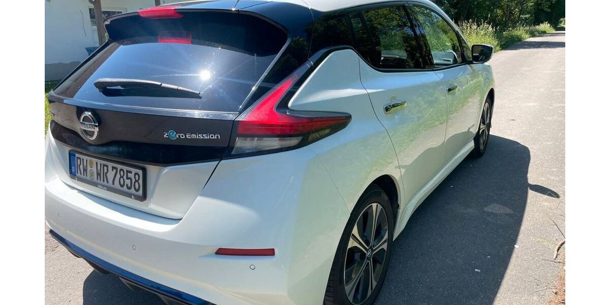 Nissan Leaf 137.000 km 10.800 &euro; Rottweil 78628
