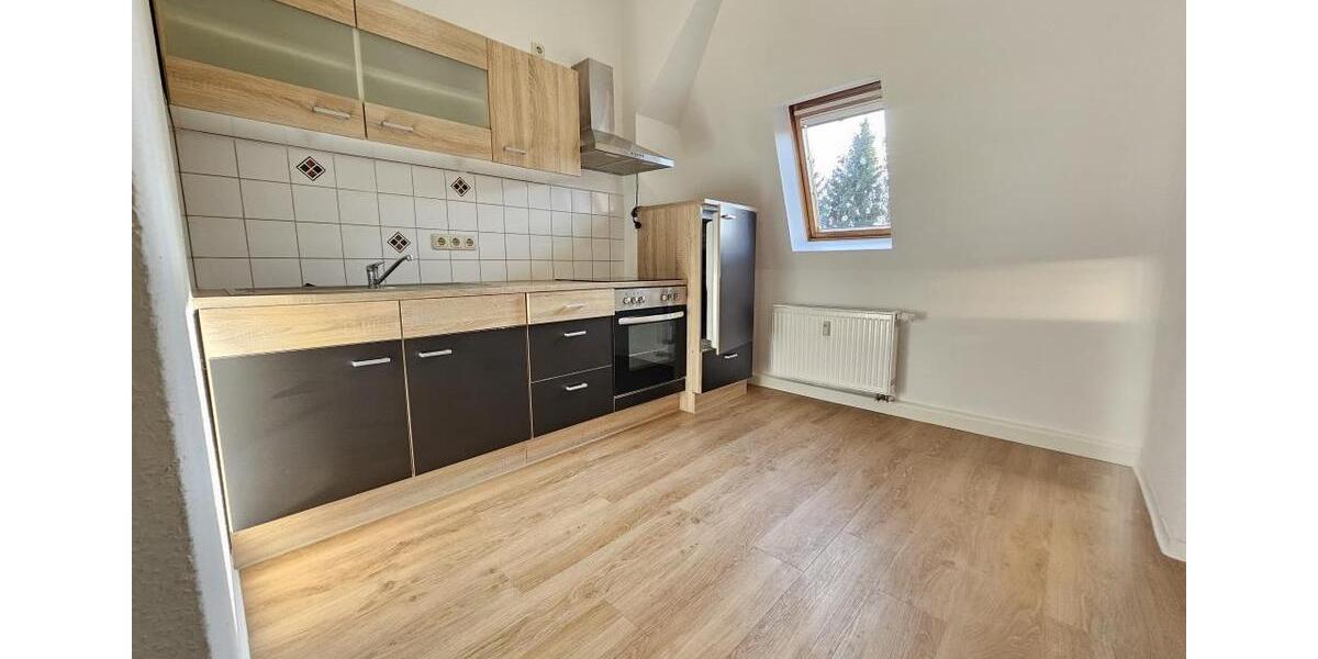 Dachgeschoßwohnung Werdau - 3 Zimmer, 56 m&sup2;, 307&euro; | Angebot:26665630