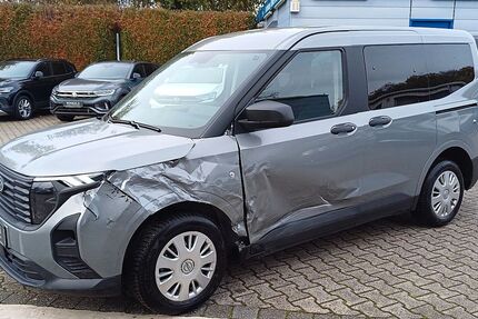Ford Tourneo Courier 7.950 km 18.980 € Essen 45307