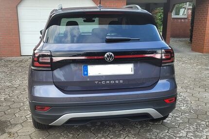 VW T-Cross 27.000 km 22.200 € Wolfsburg 38446