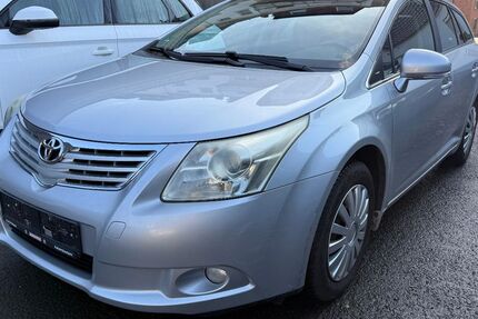 Toyota Avensis 199.000 km 6.800 &euro; Saarbrücken - Burbach 66115