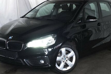 BMW 218 Active Tourer ADVANTAGE NAVI PARKASISSTENT SHZ 124.575 km 10.908 &euro; Köln 50858