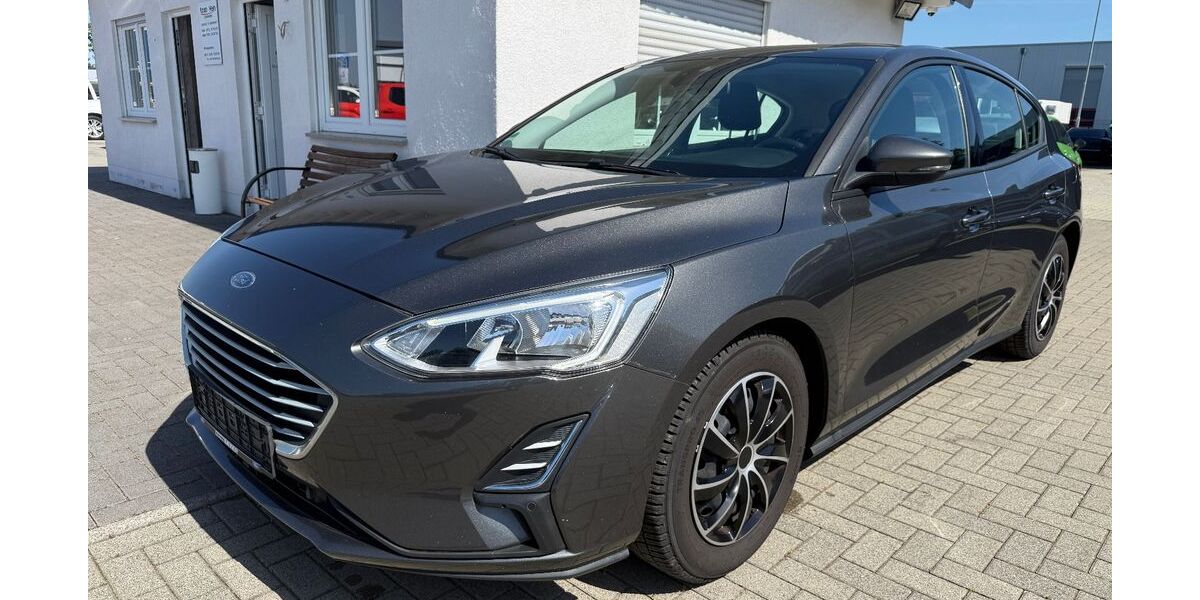 Ford Focus 101.082 km 7.990 &euro; Rheinbach 53359