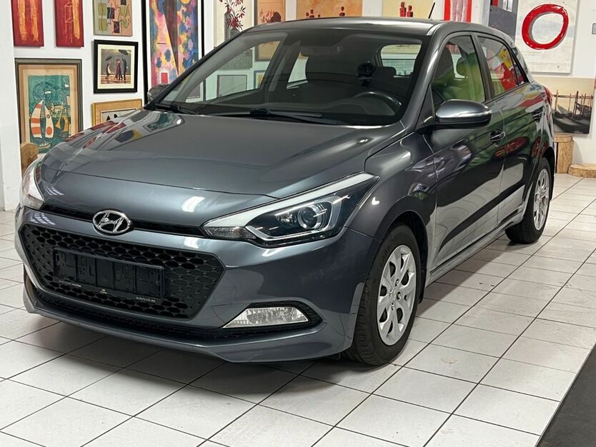 Hyundai i20 97.894 km 10.500 € Mayen 56727